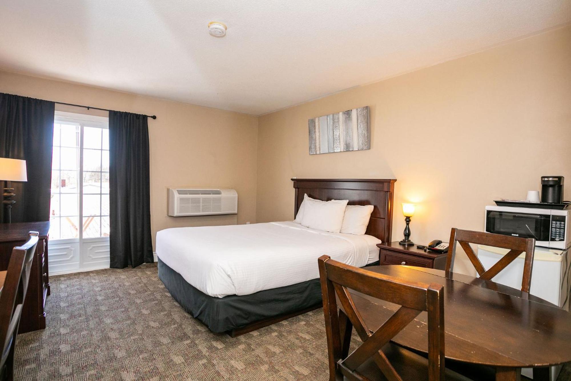 Canadas Best Value Inn & Suites-Charlottetown Exteriör bild