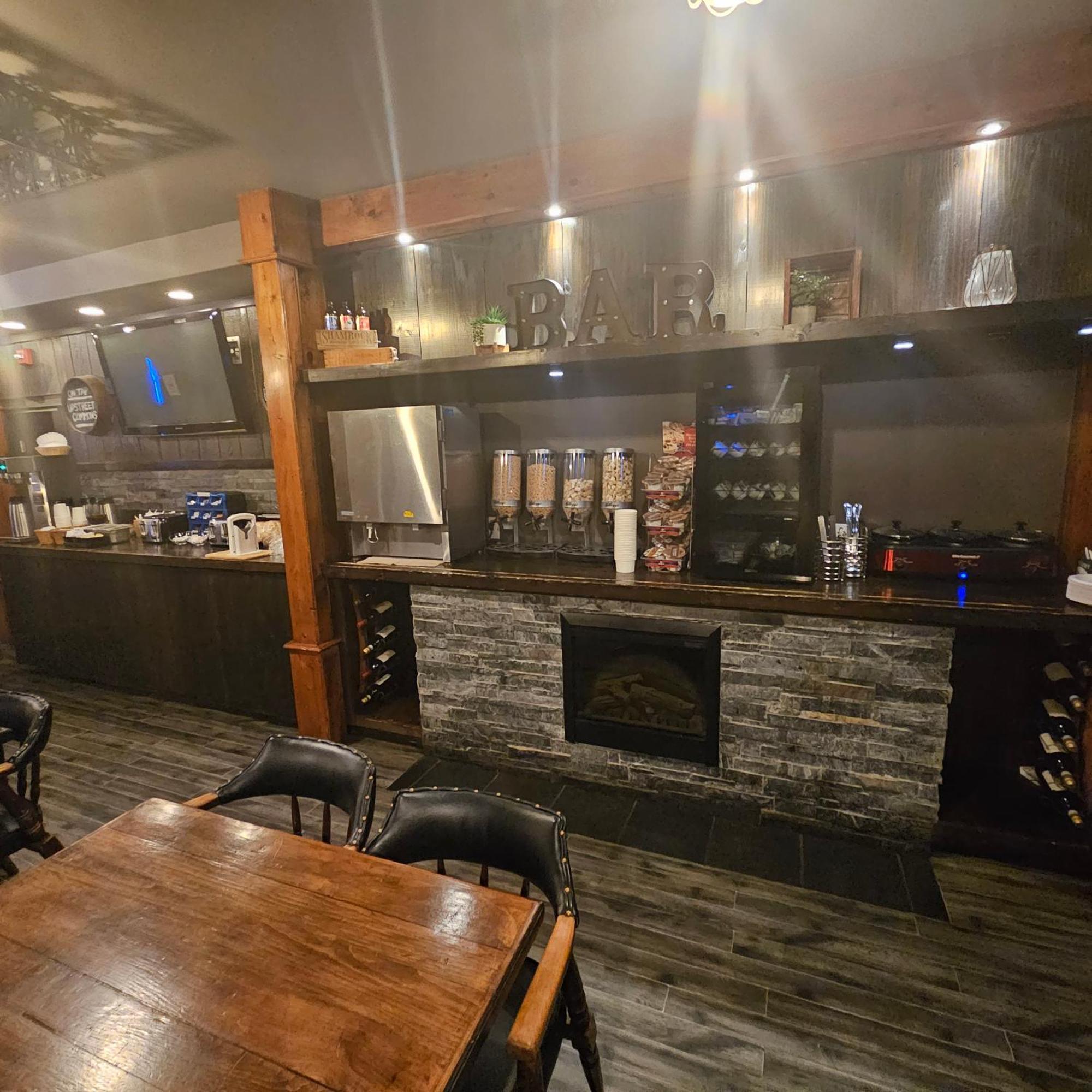 Canadas Best Value Inn & Suites-Charlottetown Exteriör bild